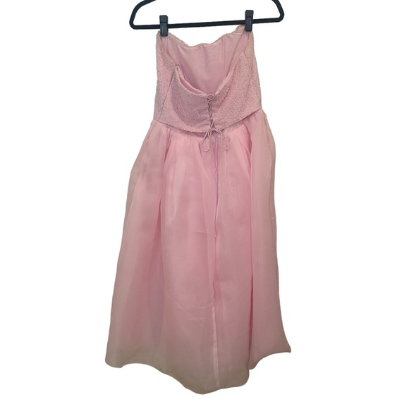 Oh Polly Rosette Embellished Corset Tulle Midi Dress in Blush Pink - Picture 2 of 8
